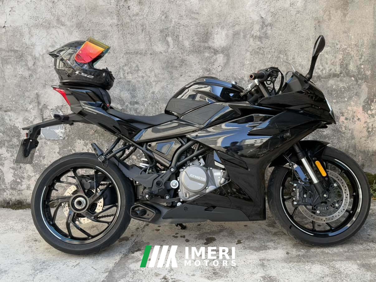 2023 CFMOTO 250SR