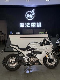 QJMOTOR Roewe i5 550 / Sai 550 *(Context-dependent, usually referring to the motorcycle "Sai 550" or Roewe car v - photo 1