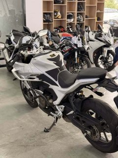 QJMOTOR Roewe i5 550 / Sai 550 *(Context-dependent, usually referring to the motorcycle "Sai 550" or Roewe car v - photo 4