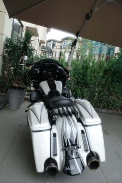 Harley-Davidson Road Glide 1923 cc - ფოტო 6