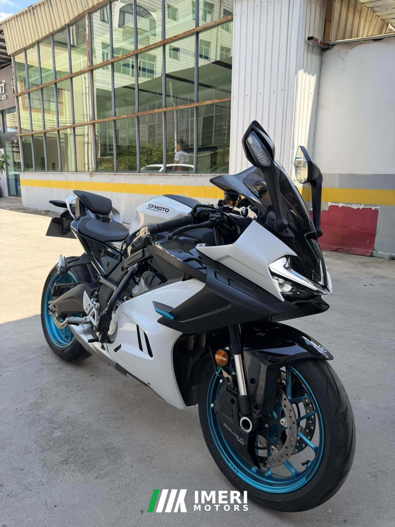2024 CFMOTO 675SR-R