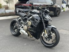 Ducati Street Fighter V4 1100 cc - photo 1