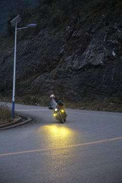 Sundiro Honda CB190TR - ფოტო 2