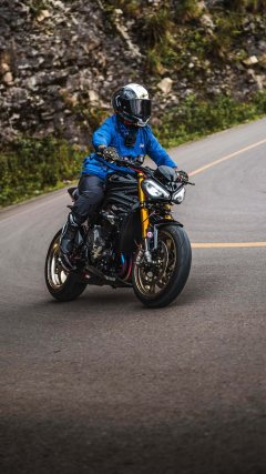 Triumph Speed Triple 1200 - ფოტო 1