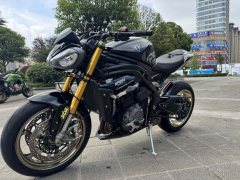 Triumph Speed Triple 1200 - ფოტო 8