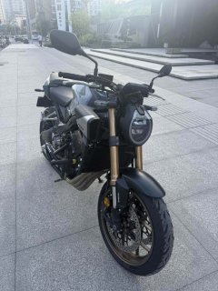 Honda CB650R - ფოტო 1