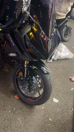 Honda CBR650R - ფოტო 1