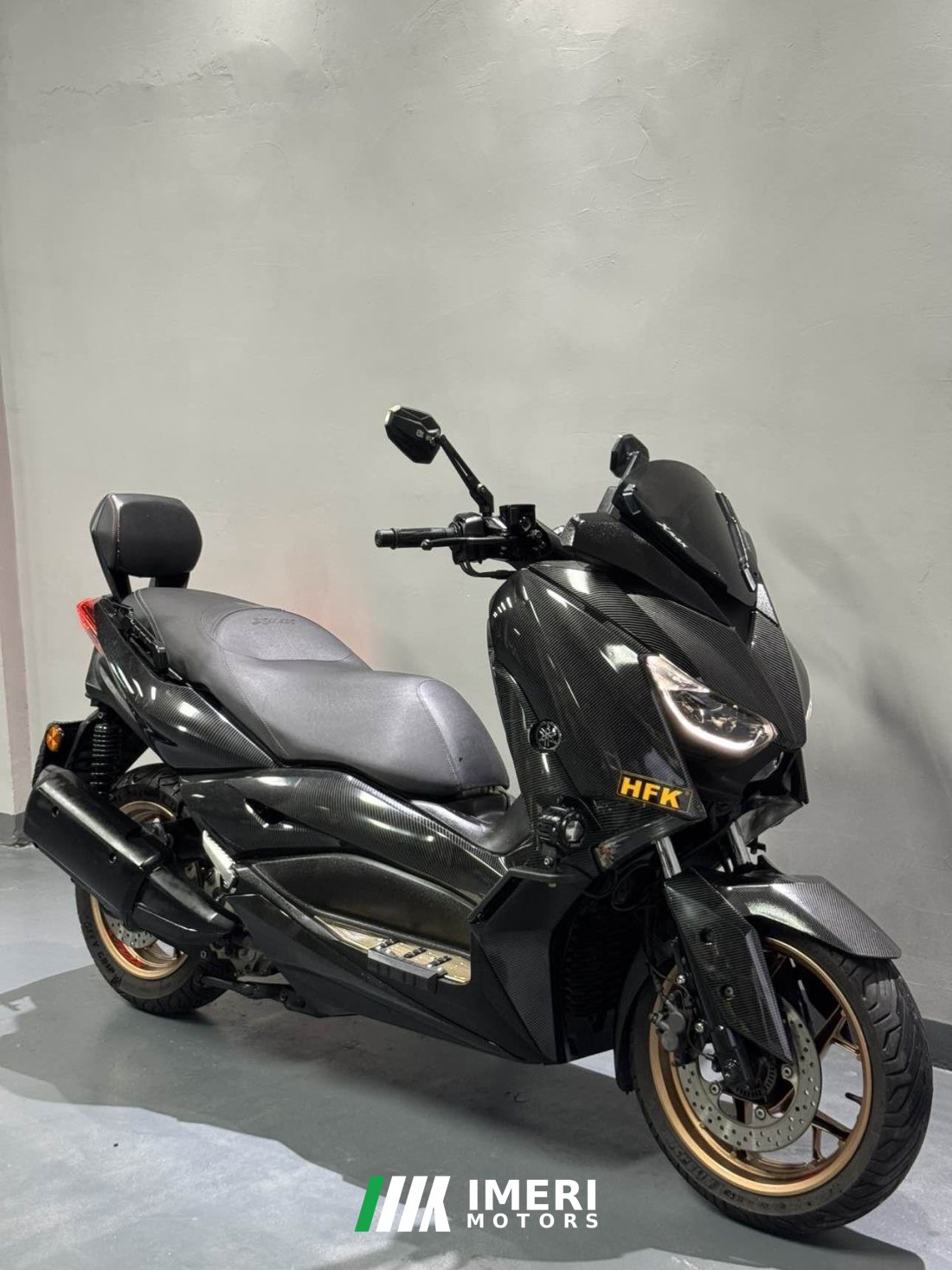 Yamaha XMAX 300 cc - motorcycle from China