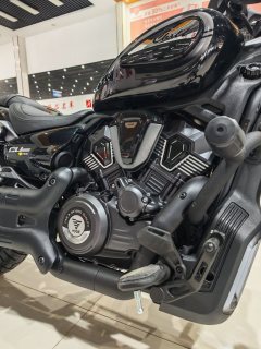 Voge CU625 600 cc - ფოტო 8