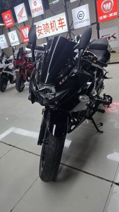 Haojue Suzuki GSX250R - ფოტო 2