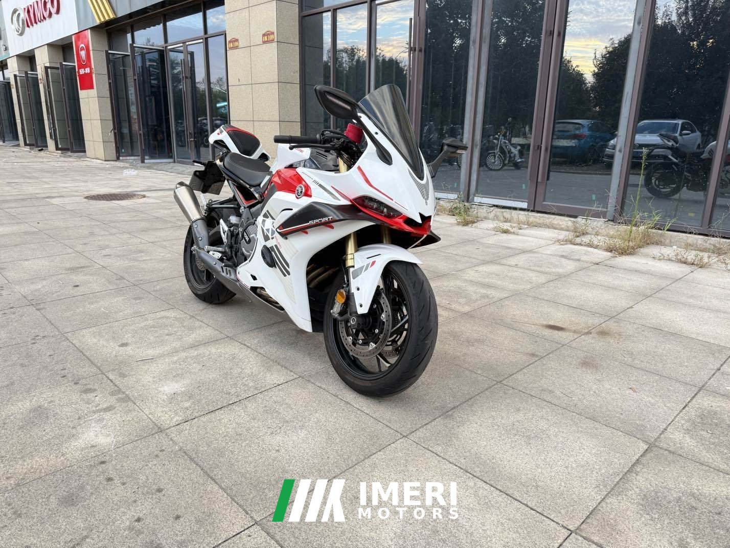 2024 Voge RR660S