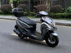 QJMOTOR 150RS - фото 3