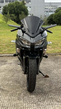Kawasaki Ninja 400 - ფოტო 2