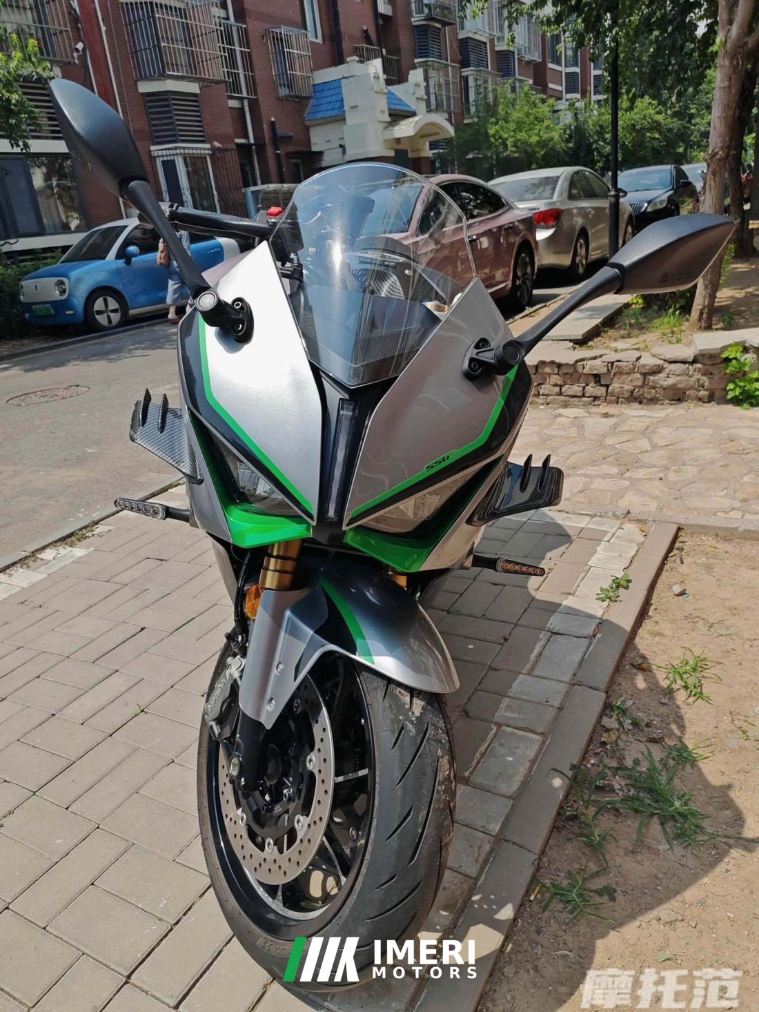 QJMOTOR Roewe i5 550 / Sai 550 *(Context-dependent, usually referring to the motorcycle "Sai 550" or Roewe car v - motorcycl…