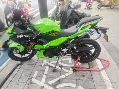 Kawasaki Ninja 400 - photo 2