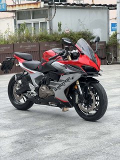 QJMOTOR Roewe i5 550 / Sai 550 *(Context-dependent, usually referring to the motorcycle "Sai 550" or Roewe car v - photo 1