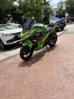 Kawasaki Ninja 400 - ფოტო 3