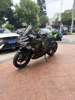 Kawasaki Ninja 400 - ფოტო 3
