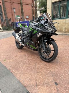 Kawasaki Ninja 400 - ფოტო 4