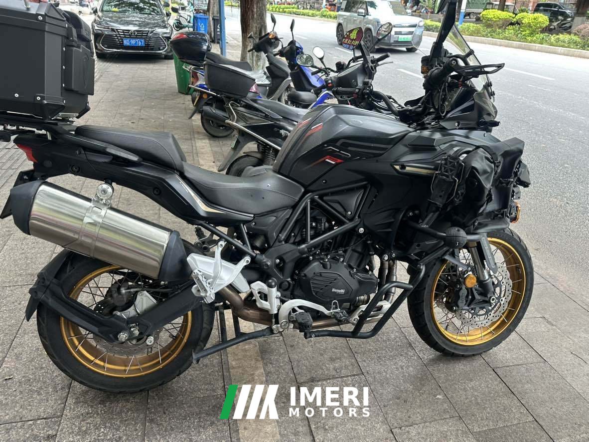 2025 Benelli TRK552 550 cc