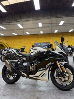 Voge 250RR - ფოტო 1