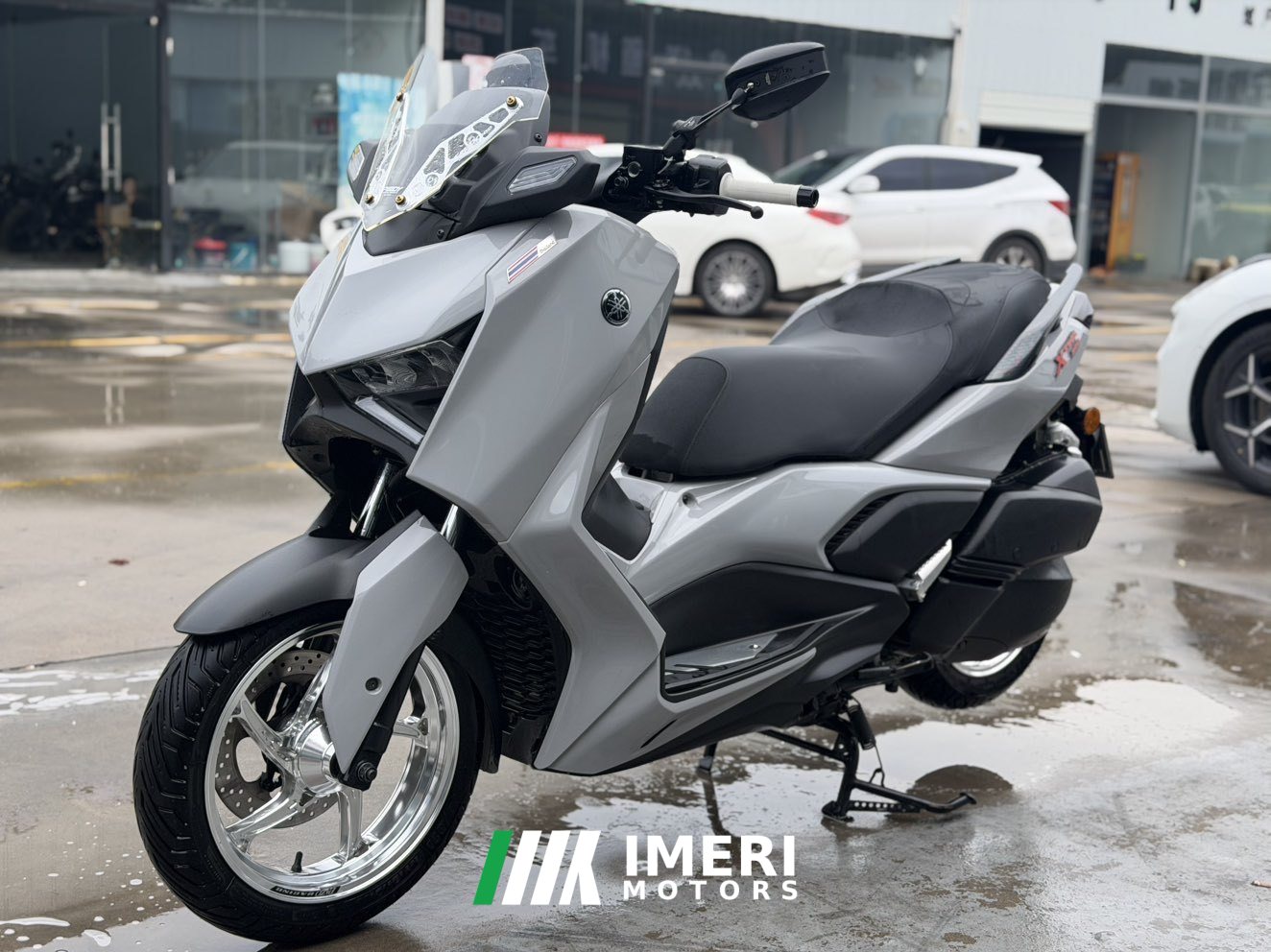 2024 Yamaha XMAX 300 cc