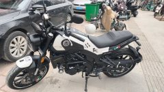 Benelli Leoncino 250 - ფოტო 7