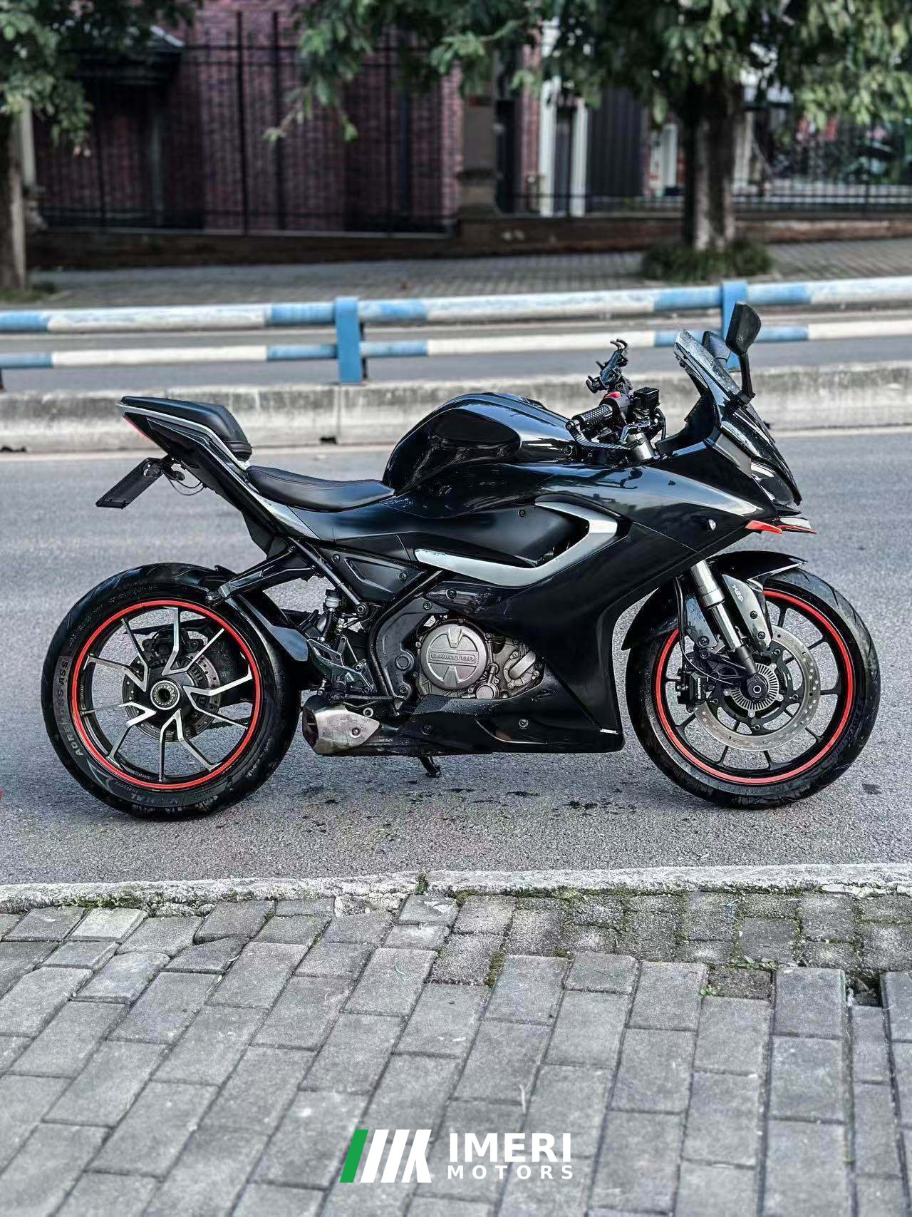 2022 QJMOTOR SRK 250