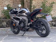 Triumph Daytona 660 - ფოტო 9