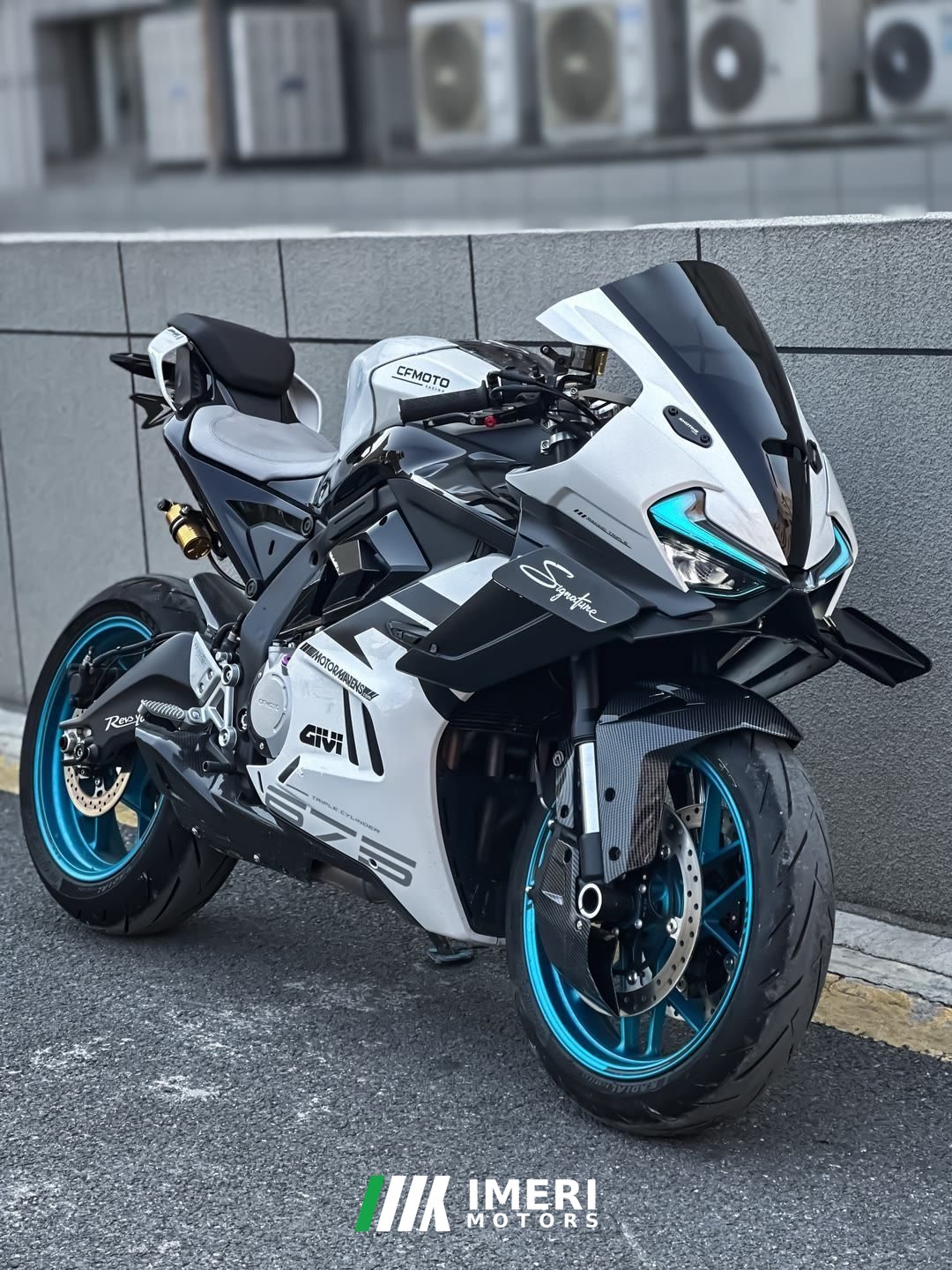 2025 CFMOTO 675SR-R