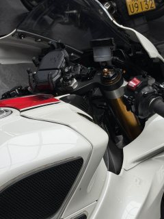 Yamaha YZF-R1 1000 cc - ფოტო 10
