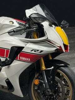 Yamaha YZF-R1 1000 cc - ფოტო 4