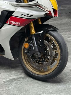 Yamaha YZF-R1 1000 cc - ფოტო 5