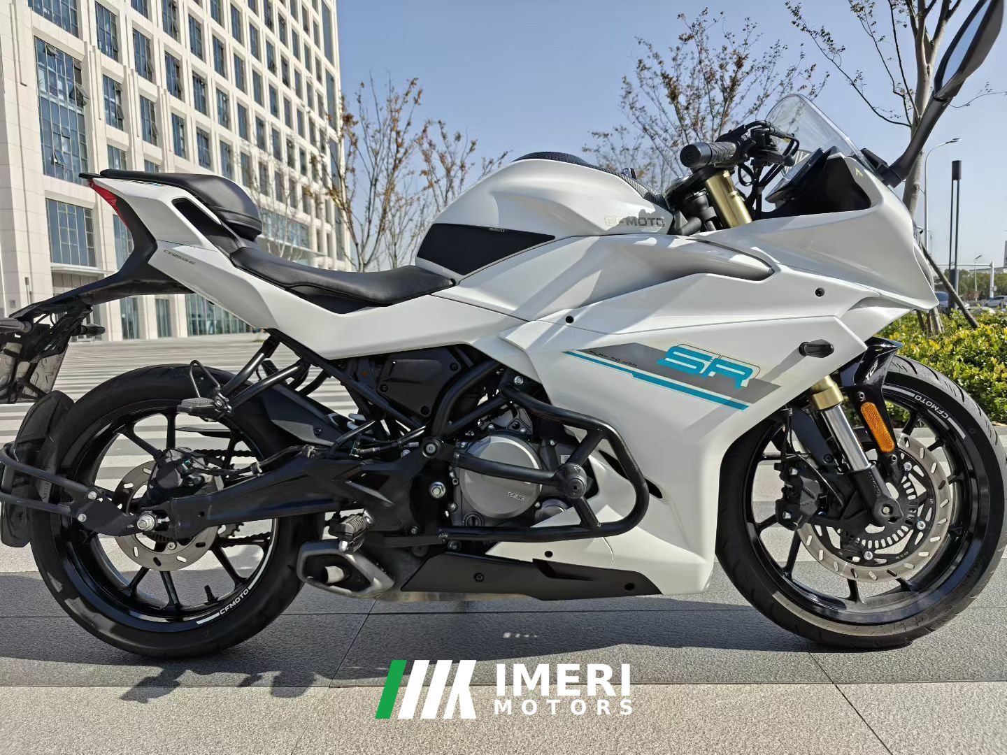 2023 CFMOTO 250SR