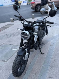 Sundiro Honda CBF190TR - ფოტო 3