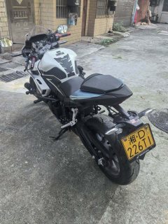 Honda CBR400R - ფოტო 2