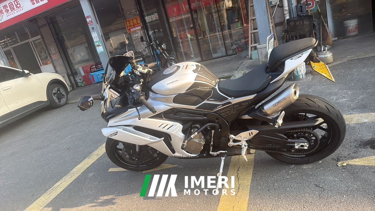2026 CFMOTO 500SR