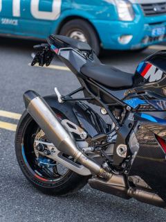 BMW M 1000 RR - ფოტო 9