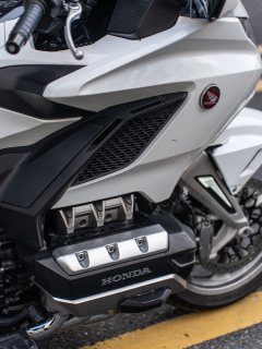 Honda Gold Wing GL1800 - ფოტო 10