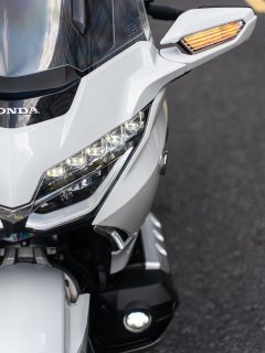 Honda Gold Wing GL1800 - ფოტო 7