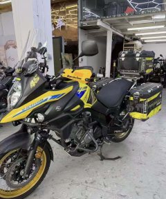 Suzuki V-Strom 650 - photo 1