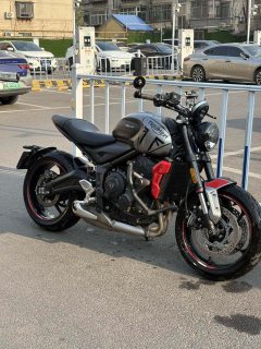 Triumph Trident 660 - ფოტო 1