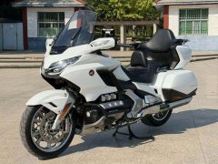 Honda Gold Wing GL1800 - ფოტო 7