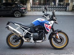 BMW F 900 GS - photo 2