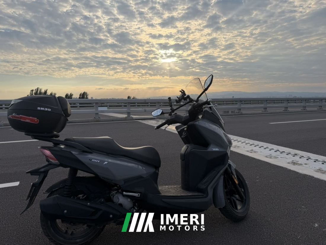 SYM Joymax F 300 - მოტოციკლი ჩინეთიდან
