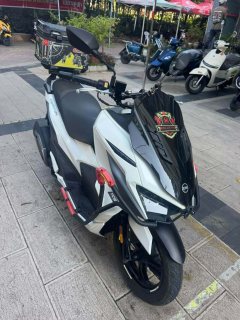 SYM Cruisym 150X - photo 1
