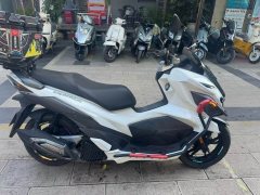 SYM Cruisym 150X - photo 2