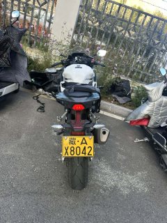 Honda CBR400R - ფოტო 1