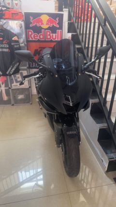 Yamaha YZF-R3 320 cc - photo 3