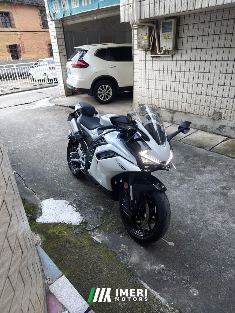 2026 CFMOTO 500SR